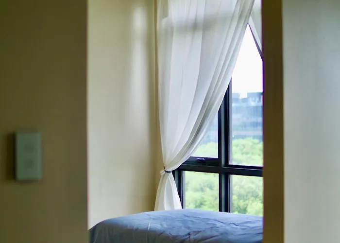 Bright & Cozy Near Okada 2 Mins Walk * Manila