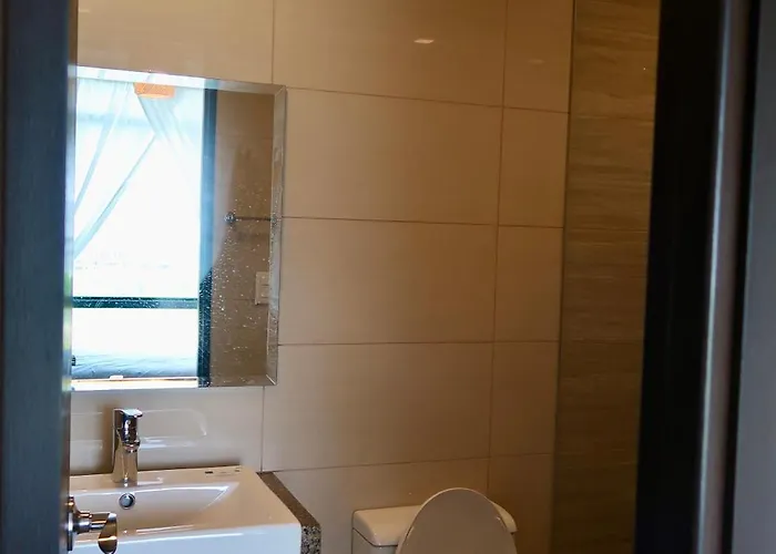 Apartment Bright & Cozy Near Okada 2 Mins Walk *