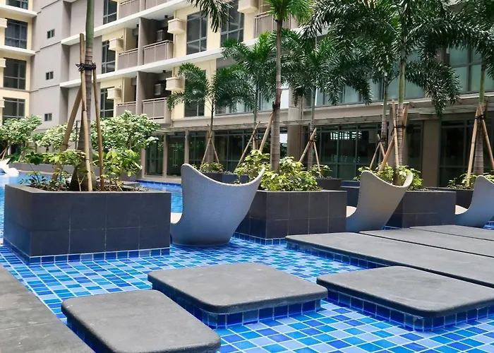 Bright & Cozy Near Okada 2 Mins Walk Manila